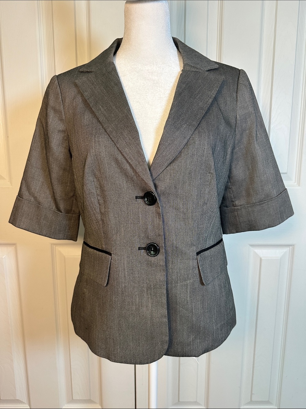 The Limited Gray Short-Sleeve Tailored Blazer